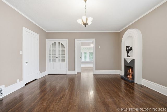 221 Woodward Boulevard, Tulsa, OK 74114