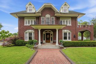 221 Woodward Boulevard, Tulsa, OK 74114