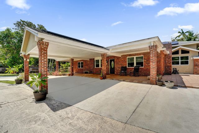 10951 SW 58th Court, Davie, FL 33328