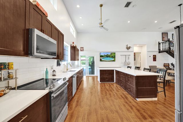 10951 SW 58th Court, Davie, FL 33328