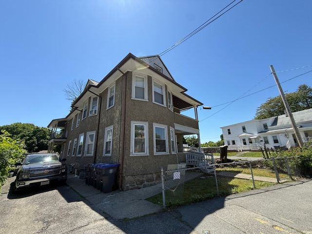 62-64 Lawrence St 62, Methuen, MA 01844