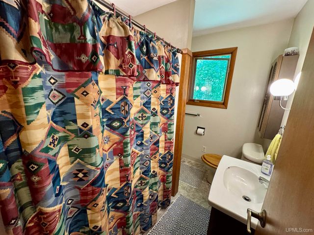 110 Old Us 141 Highway, Crystal Falls, MI 49920