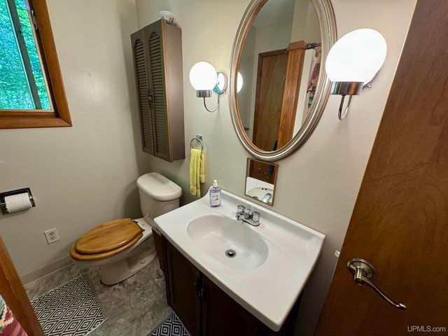 110 Old Us 141 Highway, Crystal Falls, MI 49920