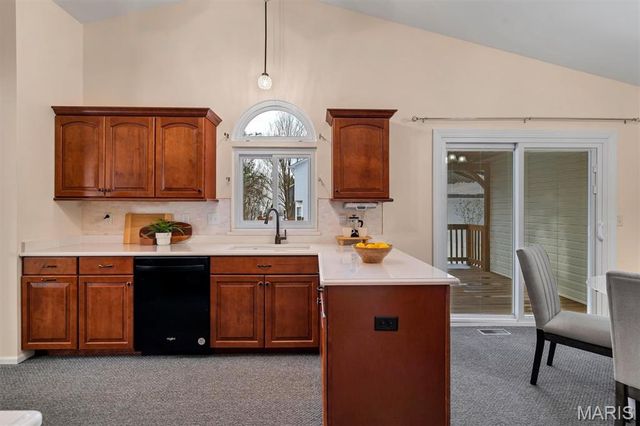 102 Meramec Meadows Court, Fenton, MO 63026