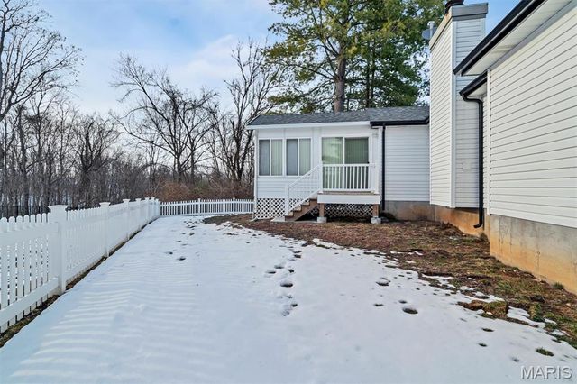 102 Meramec Meadows Court, Fenton, MO 63026