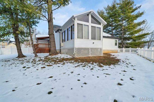 102 Meramec Meadows Court, Fenton, MO 63026