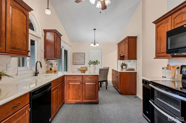 102 Meramec Meadows Court, Fenton, MO 63026