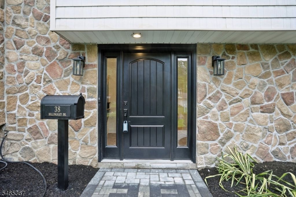 38 Billingsley Dr, Livingston Twp., NJ 07039 — photo 3