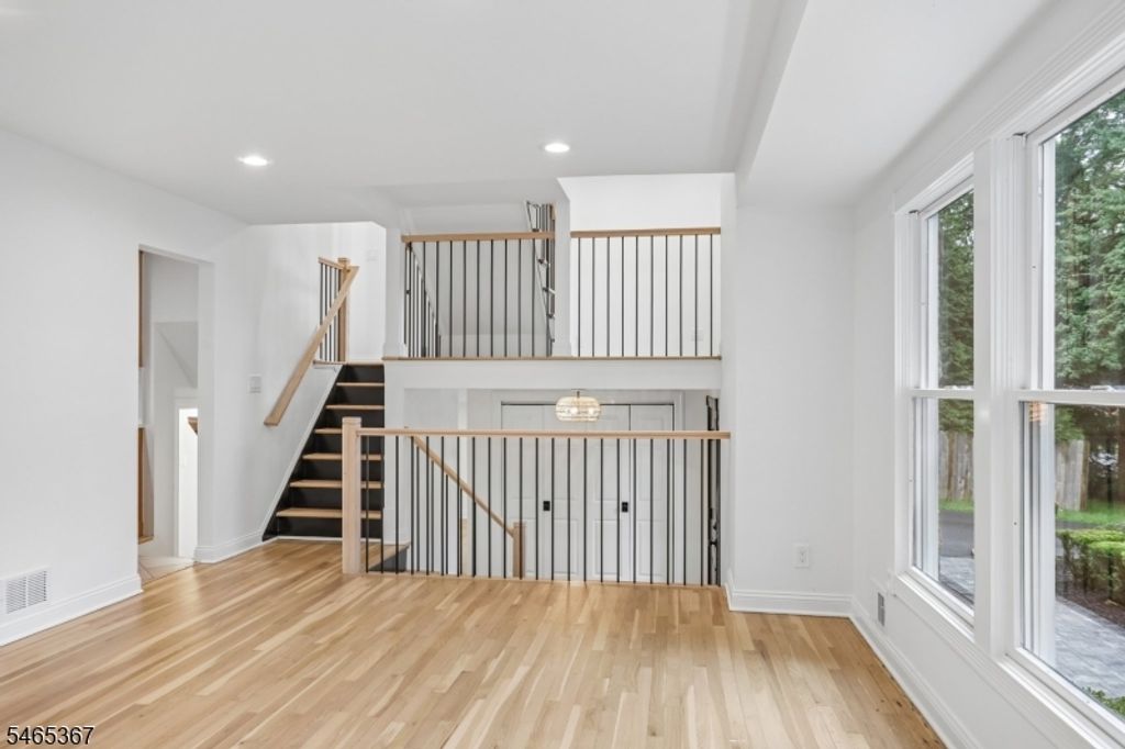38 Billingsley Dr, Livingston Twp., NJ 07039 — photo 5