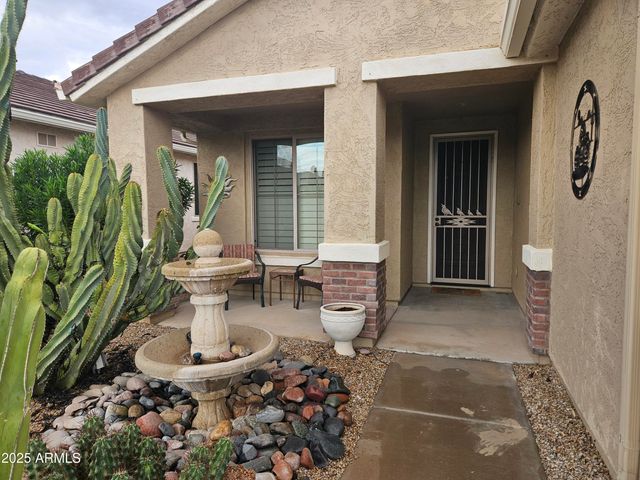 202 W TWIN PEAKS Parkway, San Tan Valley, AZ 85143