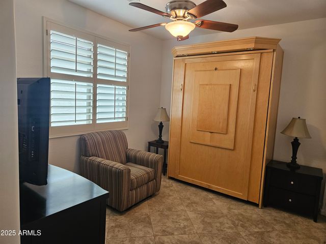 202 W TWIN PEAKS Parkway, San Tan Valley, AZ 85143