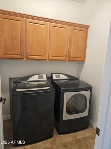 202 W TWIN PEAKS Parkway, San Tan Valley, AZ 85143