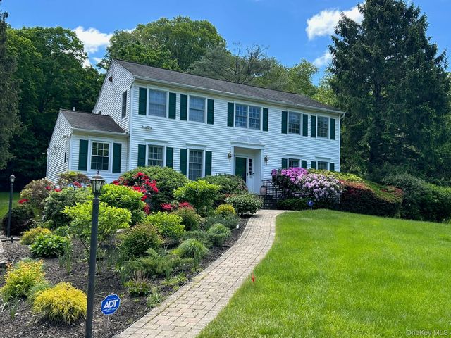 16 Fox Den Road, Mount Kisco, NY 10549