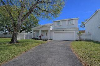 14615 SW 142nd Place Cir, Miami, FL 33186