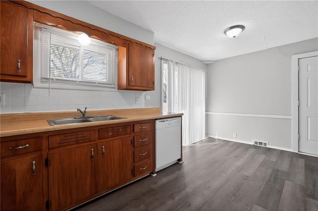 11346 Sycamore Terrace, Kansas City, MO 64134