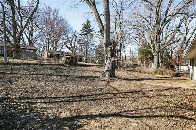 11346 Sycamore Terrace, Kansas City, MO 64134