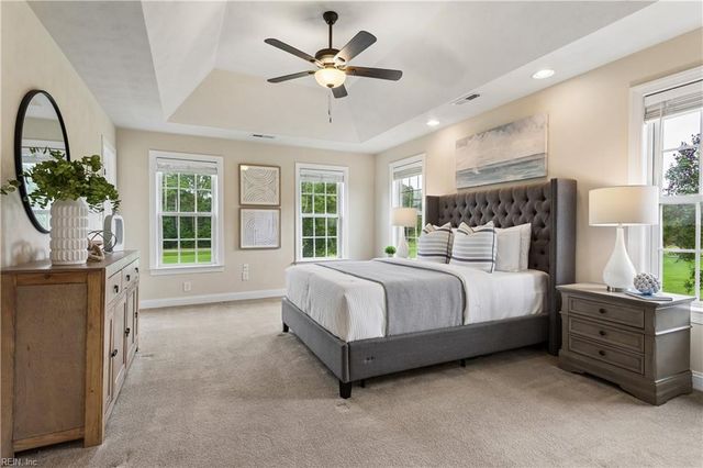 1733 Head Of River RD, Chesapeake, VA 23322