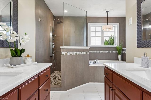1733 Head Of River RD, Chesapeake, VA 23322