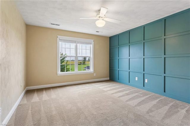 1733 Head Of River RD, Chesapeake, VA 23322