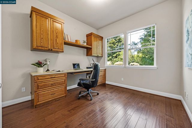 5 Pardi Ln, Clayton, CA 94517