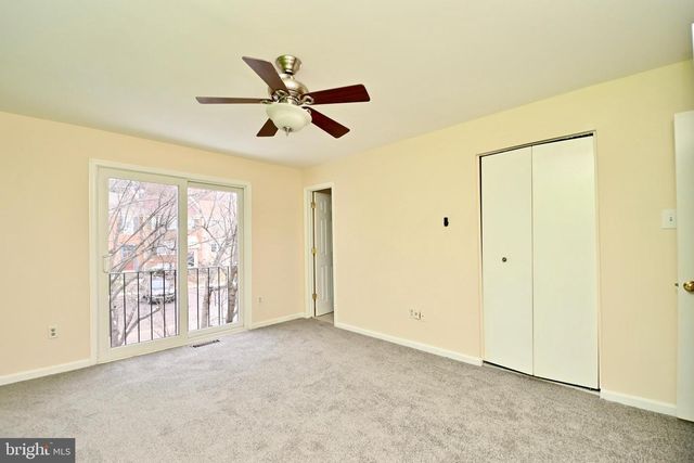 2481 WINDBREAK DR, Alexandria, VA 22306