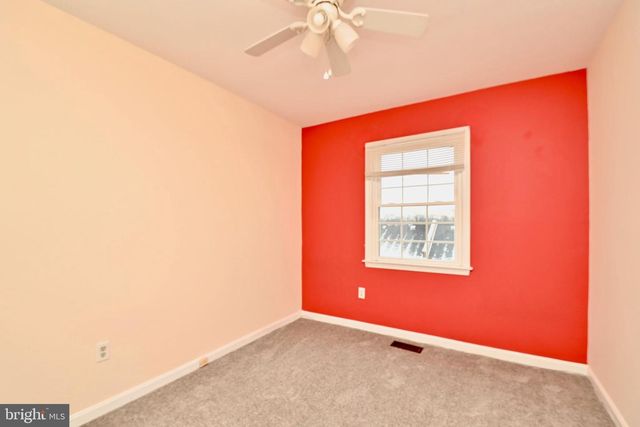 2481 WINDBREAK DR, Alexandria, VA 22306