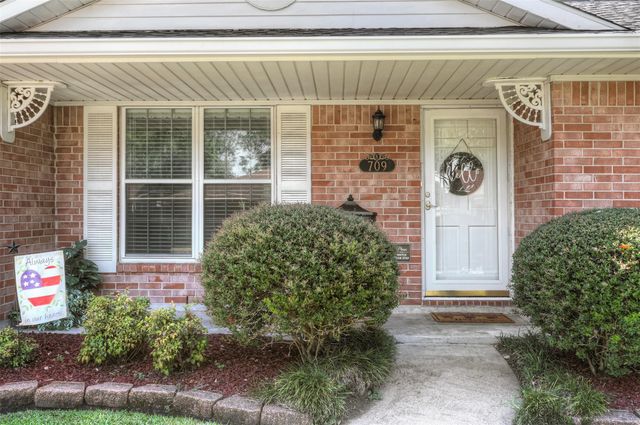 709 Alyse Street, Deer Park, TX 77536