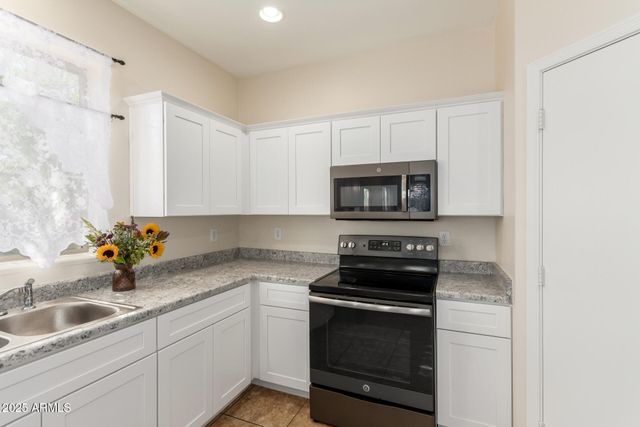 21673 W HESS Avenue, Buckeye, AZ 85326