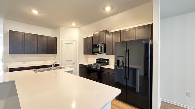 606 Arnage DR, Hutto, TX 78634
