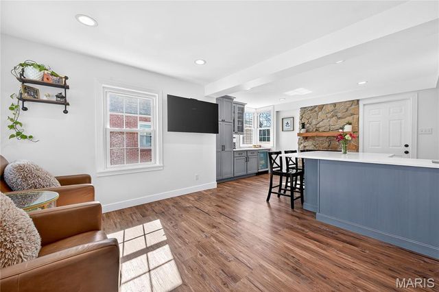 1020 Curran Avenue, Kirkwood, MO 63122