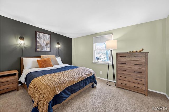 1020 Curran Avenue, Kirkwood, MO 63122