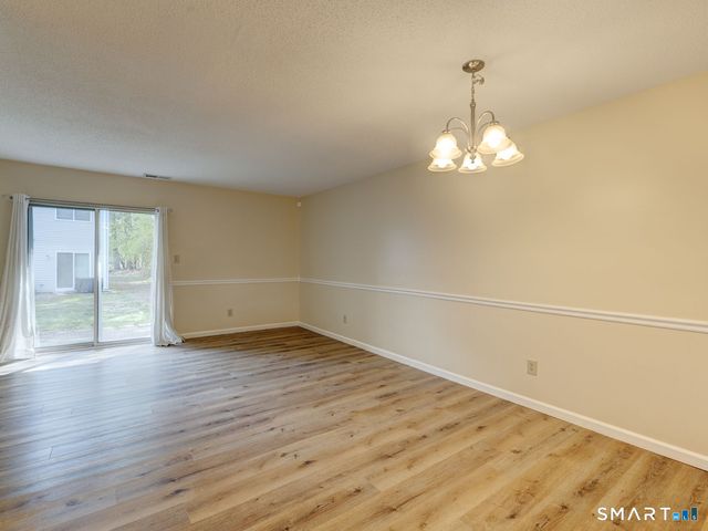 155 Redstone Hill Road 176, Bristol, CT 06010