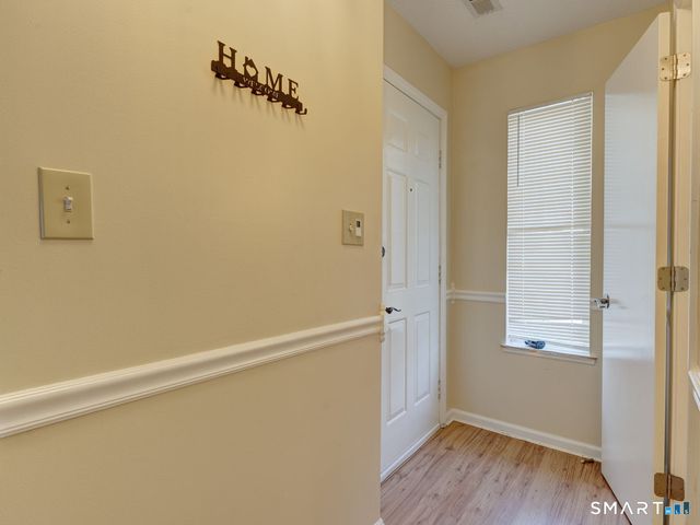 155 Redstone Hill Road 176, Bristol, CT 06010