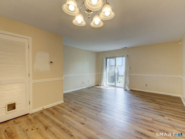 155 Redstone Hill Road 176, Bristol, CT 06010