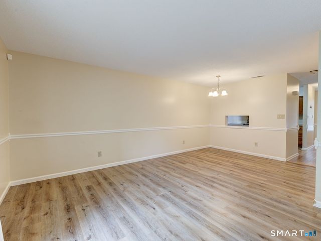 155 Redstone Hill Road 176, Bristol, CT 06010