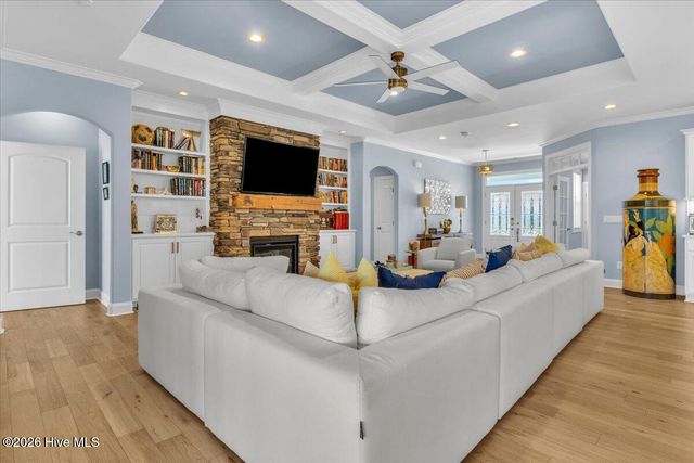 8474 N Shoreside Way NE, Leland, NC 28451