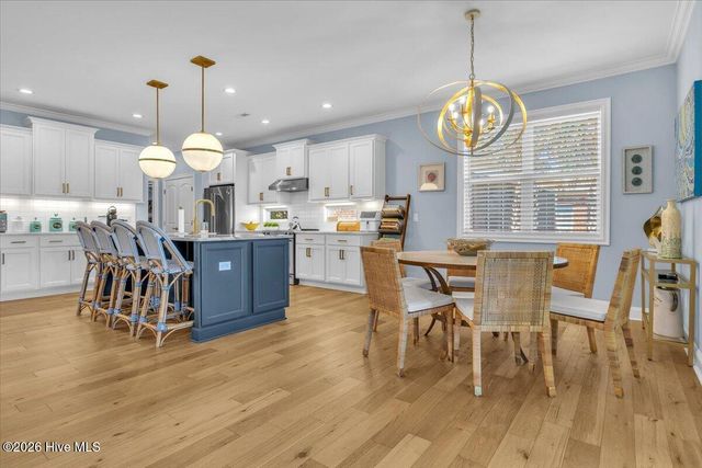 8474 N Shoreside Way NE, Leland, NC 28451