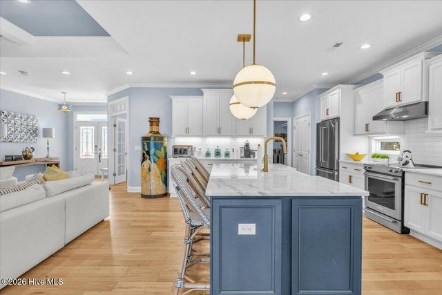 8474 N Shoreside Way NE, Leland, NC 28451