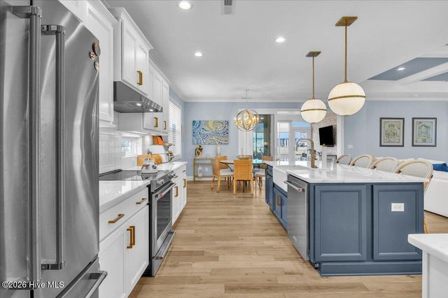 8474 N Shoreside Way NE, Leland, NC 28451