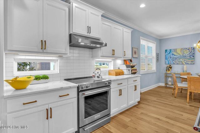 8474 N Shoreside Way NE, Leland, NC 28451