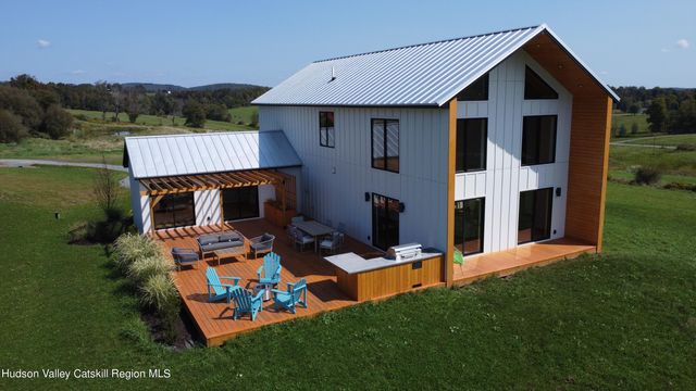 32 Long Farm Way, Callicoon, NY 12723