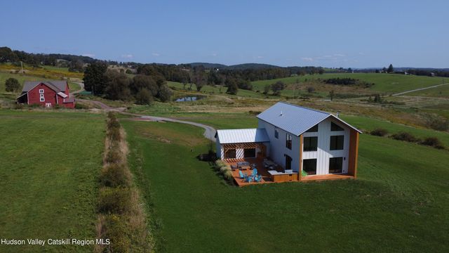 32 Long Farm Way, Callicoon, NY 12723