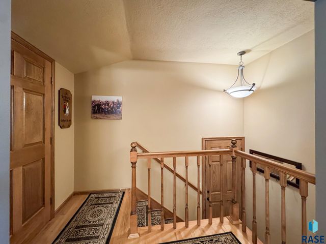 4905 E Cynthia Dr Drive, Sioux Falls, SD 57110