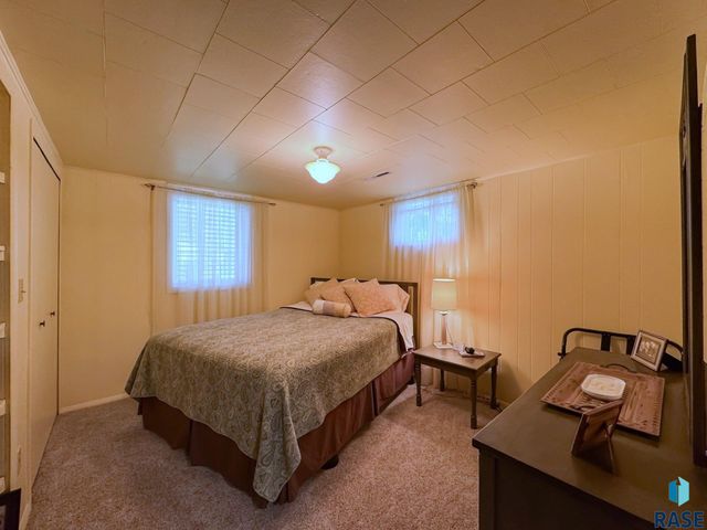 4905 E Cynthia Dr Drive, Sioux Falls, SD 57110