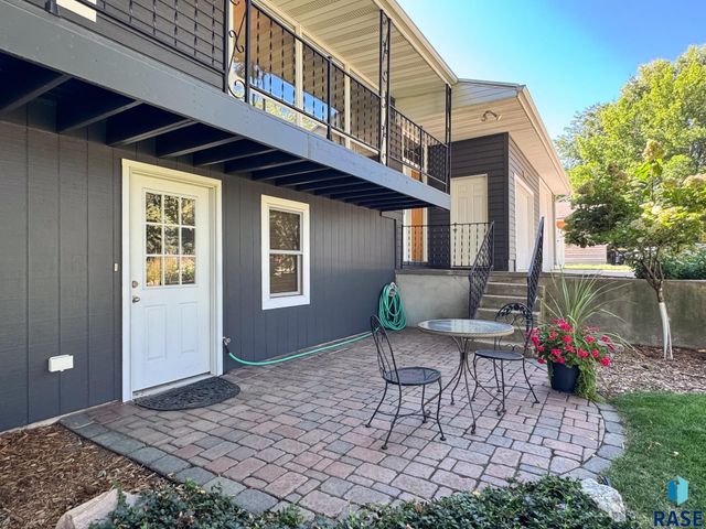 4905 E Cynthia Dr Drive, Sioux Falls, SD 57110