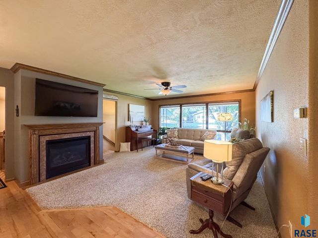 4905 E Cynthia Dr Drive, Sioux Falls, SD 57110