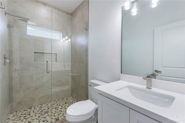 5802 N 45th Lane, Mcallen, TX 78504