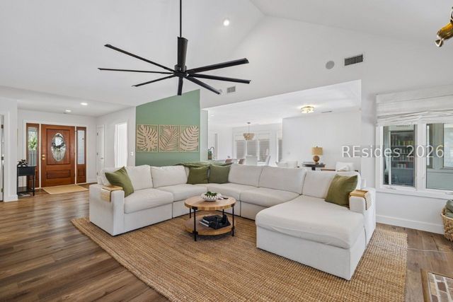 30 Coventry Ct, Bluffton, SC 29910