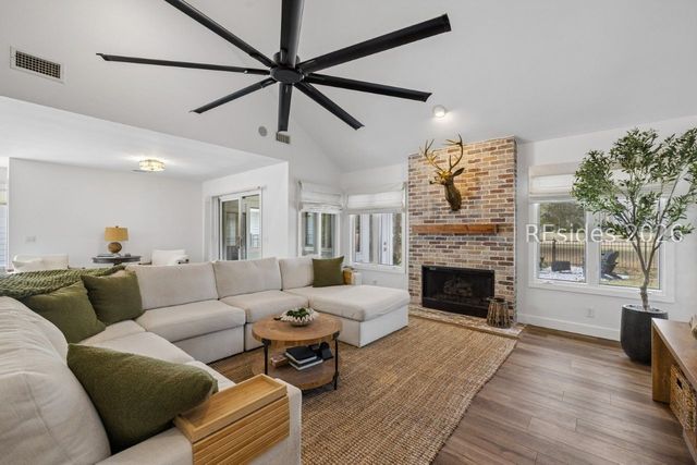 30 Coventry Ct, Bluffton, SC 29910