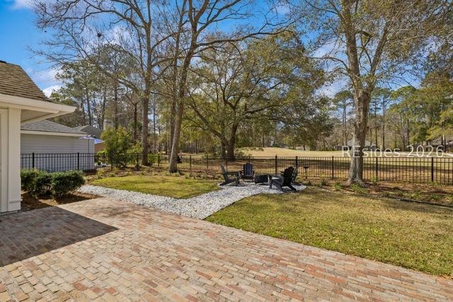 30 Coventry Ct, Bluffton, SC 29910